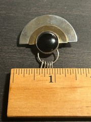 Art Dec 925 Sterling Silver Vintage Cabochon Cut Black Onyx 2 Tone Brooch Pin