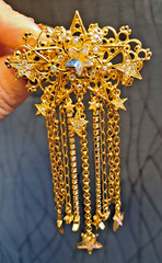 1990s Kirk’s Folly Celestial Star Dangle Brooch Gold Tone Crystal Signed