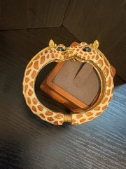 KJL kenneth jay lane bracelet hinged giraffes gold tone enamel vintage 6.5 wow!