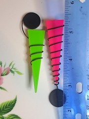 Vintage Retro 80s Geometric Cone Earrings Neon Green Pink Black Wire 3.5 Inches