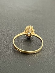 19k Yellow Gold 56pt Marquise Diamond Ring (C72)