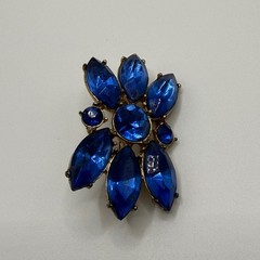Vintage Sapphire Blue Rhinestone Floral Brooch Gold Tone Mid Century Sunburst
