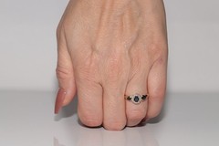Vintage Circa 1980s 18k Gold Natural Diamond And Oval And Pear Cut Sapphire Ring