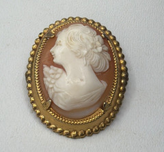Vintage Gold Filled Shell Cameo Brooch – Carved Lady Portrait Pin
