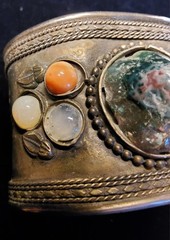 Vtg Large Silver-tone Cuff Bracelet With Large Semi-precious Stones 2″ Wide…