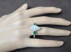 Platinum Vintage Engagement Ring 4.02ct. Natural Pear Shape Diamond I1-I