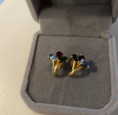 Vintage 18K Yellow Gold Flower Pear Shaped Gem Stones Pierced Earrings 3.38 Gm