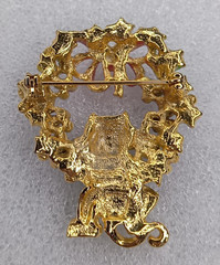 AJC Christmas Wreath Cat Hanging Brooch Pin