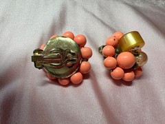 Vintage 1950s peach Cluster Flower Earrings Faux Rhinestones Clip-On