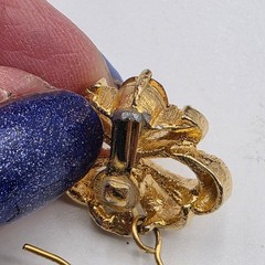 Vintage Lisner Gold Tone Fuchsia Pink Rhinestone Floral Brooch and Earring Set