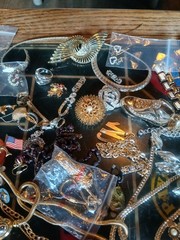 Estate Find Costume Jewelry Lot-Brooches Earrings Necklaces Rings & More (R)