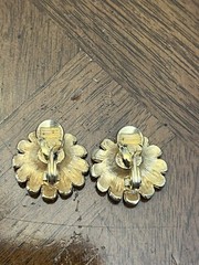 Vintage Monet Earrings Round Gold Tone White Daises Enamel Clip Ons!