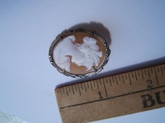 VINTAGE 800 SILVER & MARCASITE SHELL CAMEO PIN PENDANT
