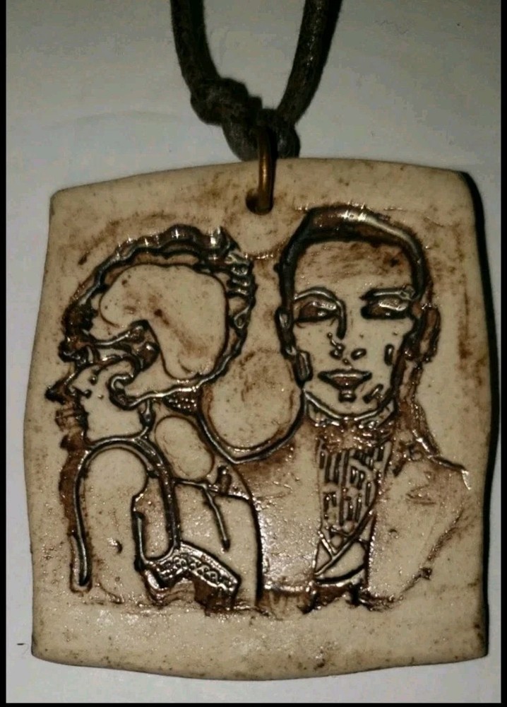 Handmade Vintage Betty Foster Signed Porcelain Stoneware Pendant Necklace NEW