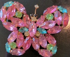 Vintage Lot of Costume Jewelry *Pins,Earrings,Ring,Necklace,and bottle of Beads