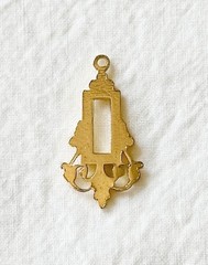 Jewelry Stamping – French raw brass pendant w/14K gold plate – 12 pcs.