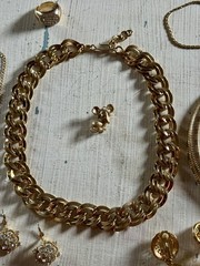 Vintage To Now Gold Tone Costume Mixed Unbranded/ Branded Jewelry Lot 9 Pieces