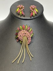 Vintage Fuchsia Chartreuse Rhinestone Waterfall Brooch Earrings Demi Parure Set