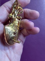 KIRKS FOLLY ANGEL FAIRY SITTING ON SEA SHELL GREEN BROOCH PENDANT GORGEOUS