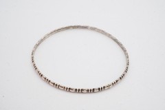 Vintage Sterling Silver 925 Bangle Bracelet 8″ Textured A5