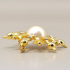 Marvella brooch Gold Tone Faux Pearl Star Crest Sword Shield Starburst