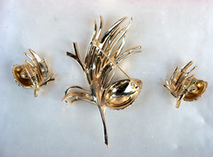 Vintage Signed Crown Trifari Pave Rhinestone Pine Con Set in OG Box A Phillipe