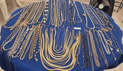 Vintage Mod Necklace Lot Of 62.dainty.simple.26 Signed Monet Avon Trifari J.crew