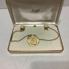Vintage Van Dell 12K Gold Filled Rose Necklace and Screw Back Earrings w/Case