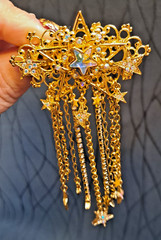 1990s Kirk’s Folly Celestial Star Dangle Brooch Gold Tone Crystal Signed