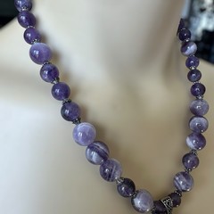 VTG Artisan Beaded Pendant Necklace 18 Inch Purple Amethyst Quartz Silver Plated