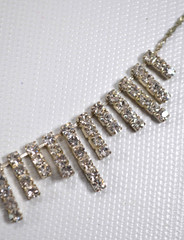 Icing Beautiful Vintage Silver Tone Clear Rhinestone Bib Choker Necklace 18″