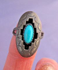 VINTAGE OLD PAWN STERLING R.M.J. ROBERT M JOHNSON OVAL SHADOW BOX TURQUOISE RING