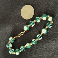 Vintage Teal Sea Blue Green Glass Beaded Floral White Daisy Flower Bracelet 7″
