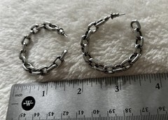 Vintage 90s Interlocking Silver Tone Link Large Hoop Pierced Earrings~ 1 1/2”