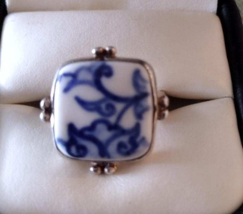 Vintage porcelain blue/white sterling silver ring sz 7