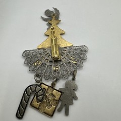 Vintage Christmas Tree Brooch With Filigree Fan And Presents 3”