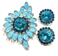 Stunning Brooch Pin Clip Earring Set Grieve Aqua Blue Rhinestones True Beauty