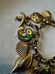 Vintage Gold Tone Nautical Charm Bracelet Sea Life Fish Shell Seahorse Starfish