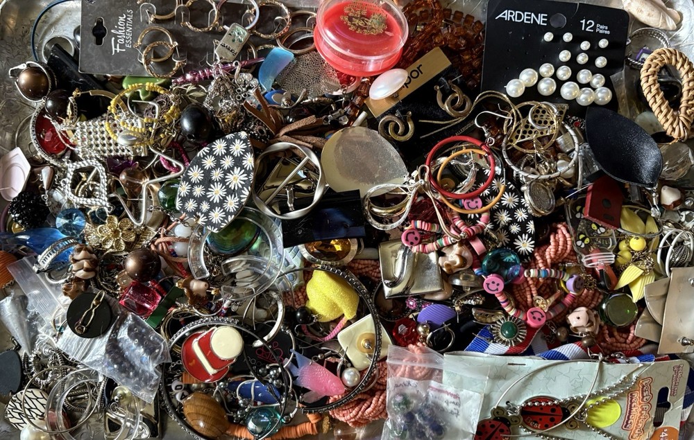 3.5lbs VTG to Now Mix Junk Jewelry Lot Craft Repurpose Broken Some Wearable