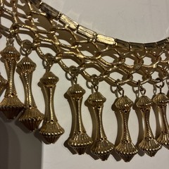 VTG CLEOPATRA EGYPTIAN REVIVAL FRINGE TASSEL BIB COLLAR NECKLACE GOLD TONE 16”