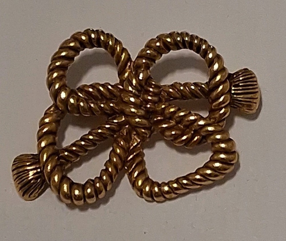 Vintage Metropolitan Museum of Art Signed MMA BNM USA Bow Rope Knot Brooch