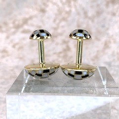 Tiffany & Co. 18K 750 Yellow Gold Mother Of Pearl and Onyx Mosiac Cufflinks with