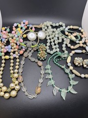 Vintage Jewelry Lot 11 Pc 6 Necklaces 3 Earrings 2 Bracelets Pastel Beaded