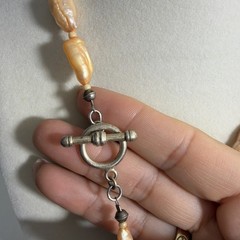 Vintage Rare Peach Pearl Necklace with Floral Pendant Boho 18″ Sterling Silver