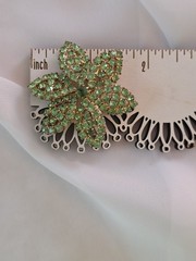 Weiss Green Rhinestone Flower Brooch Pin Vintage