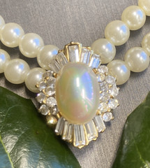 Vintage Pearl Necklace Crystal Halo Pendant Estate Jewelry Pre-Owned Glamourous