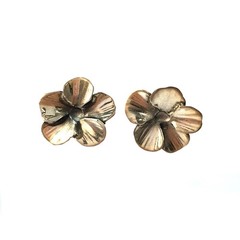 Sterling Silver STUART NYE Pansy Flower Pierced Stud Earrings 0.5″