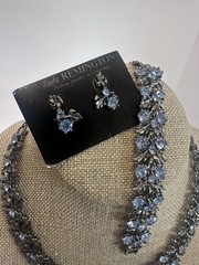 VTG Lady Remington earrings Necklace and Bracelet Set blue cut crystals hematite