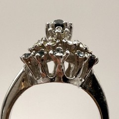 Vintage 19K HGE Blue Green Rhinestone Cluster Cocktail Ring Missing Stone S 6.75