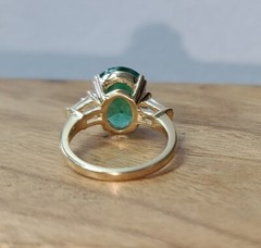 14K Yellow Gold Engagement Ring 5.11CT.Natural Green Emerald Oval Shape GIA Cert